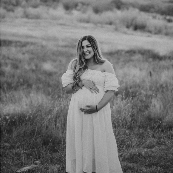 Meet your Posher, Mikaela - Picture 4 of 7